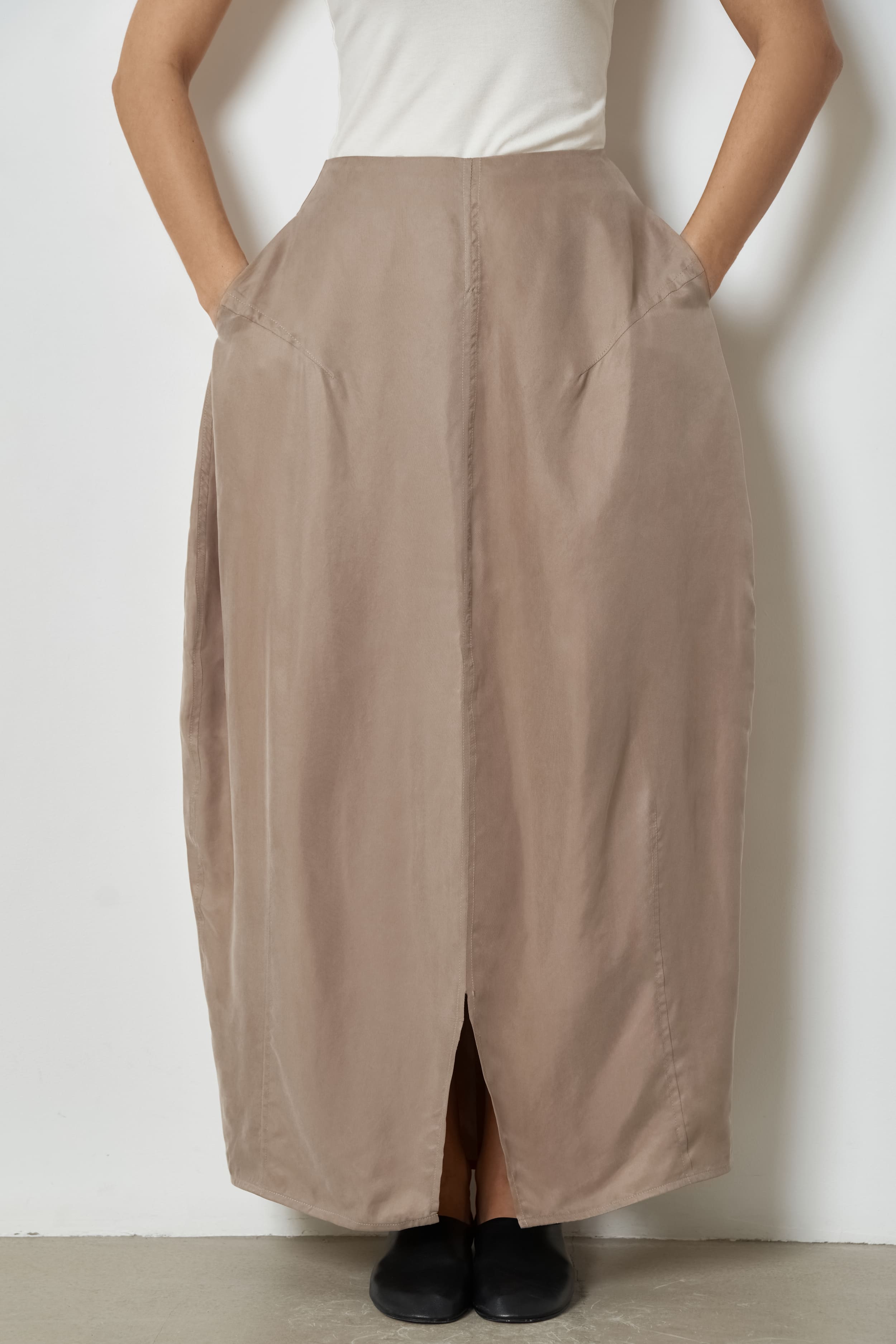 The Clover skirt in cupro