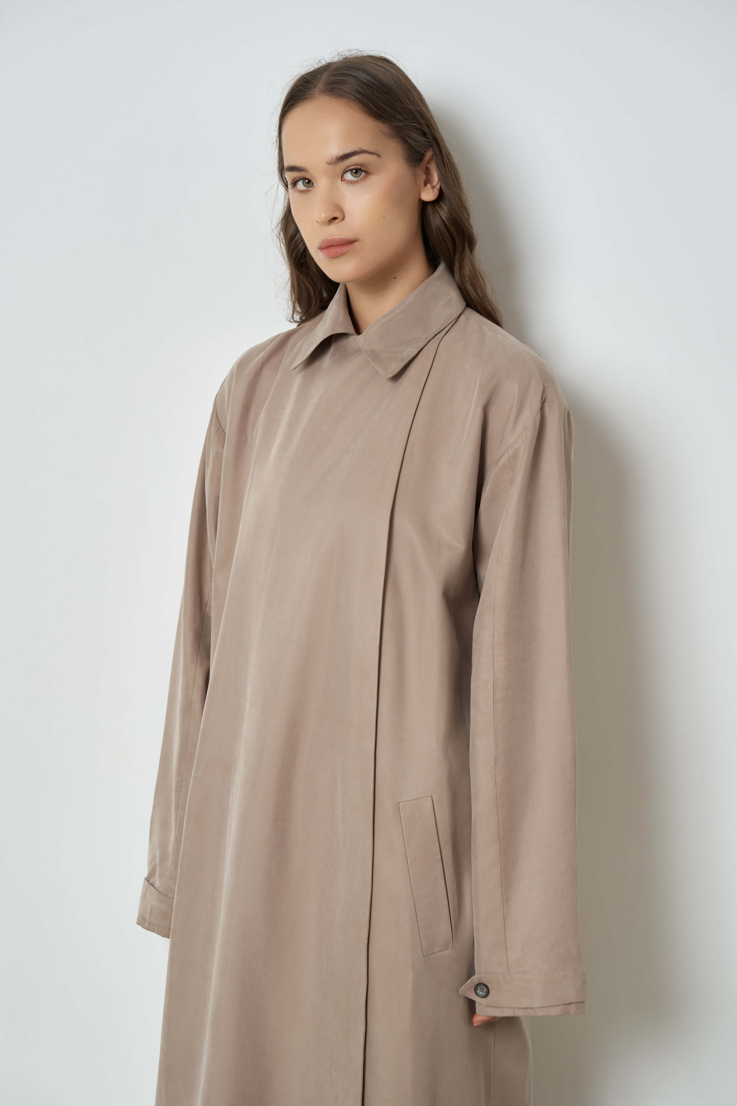 The Cassia trench in cupro