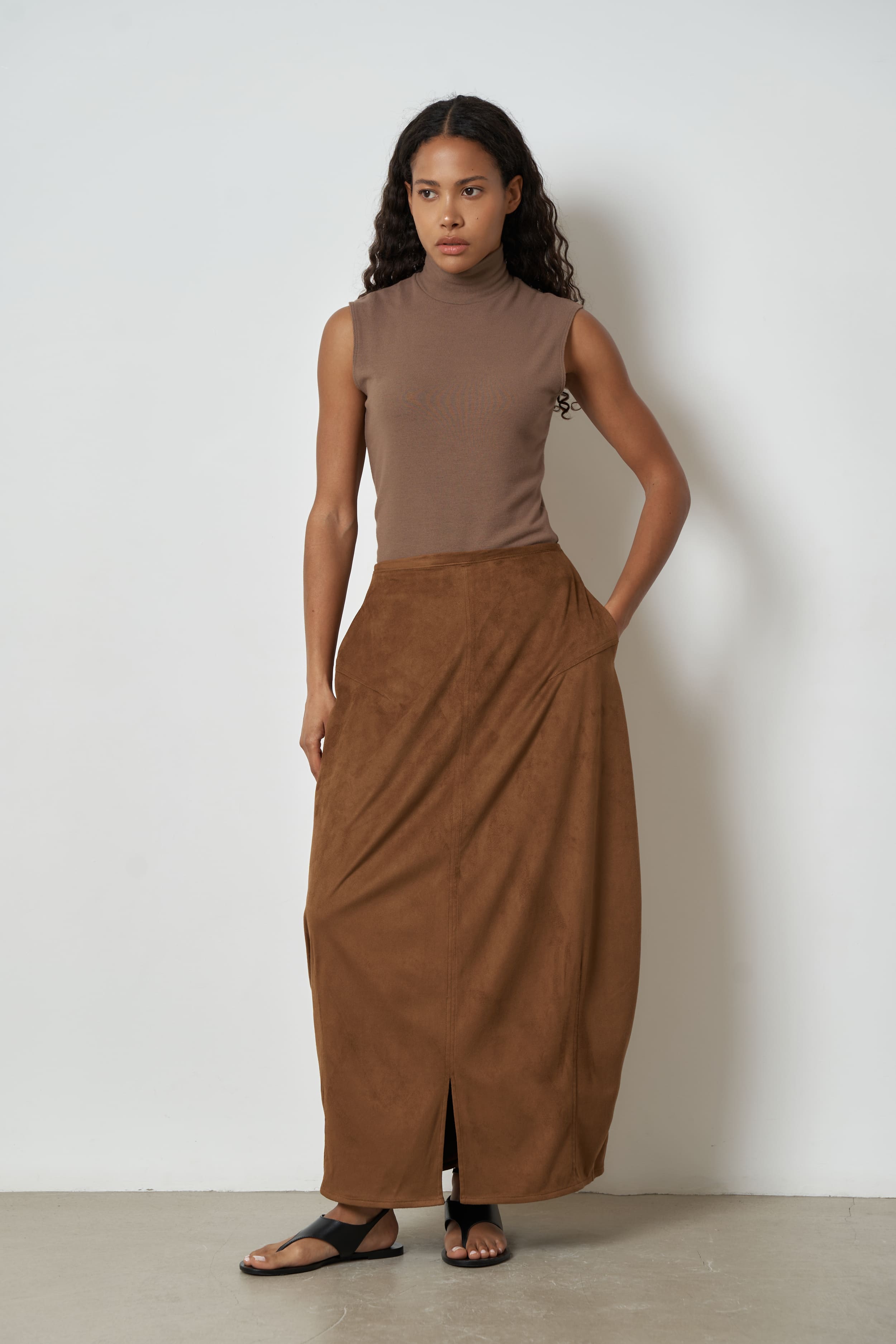 The Clover skirt in vegan suede