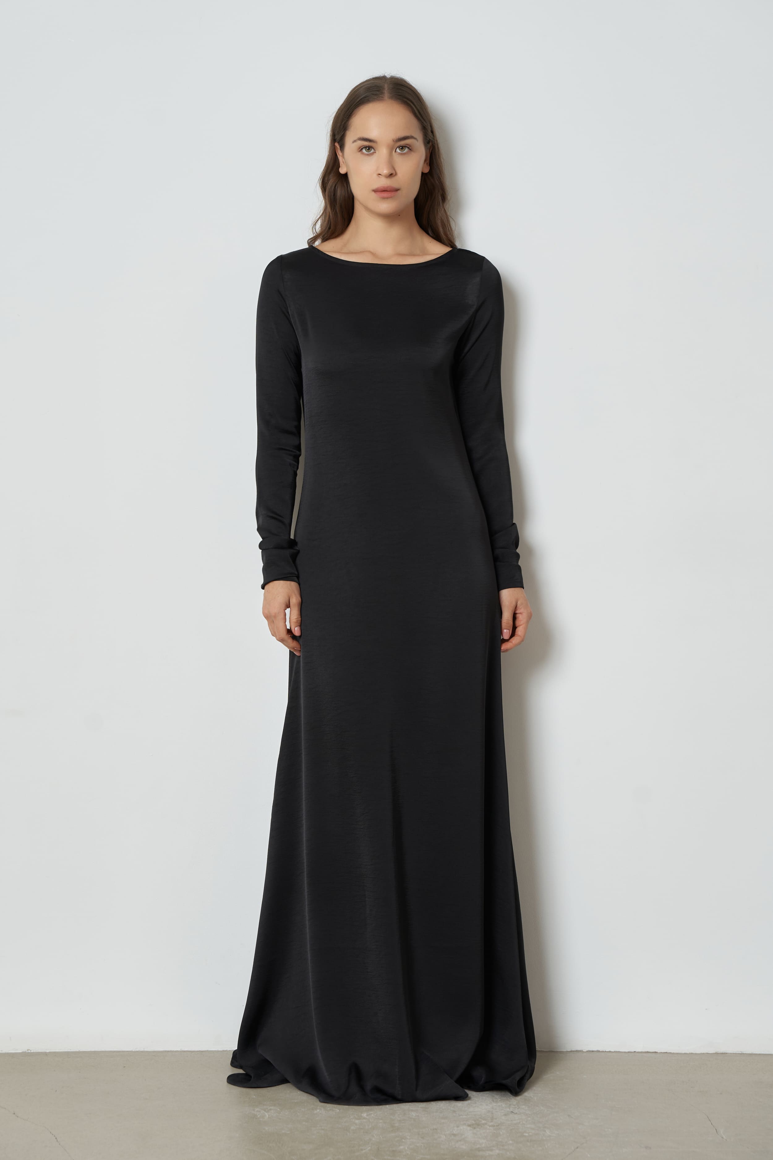 The Azalea dress in satin