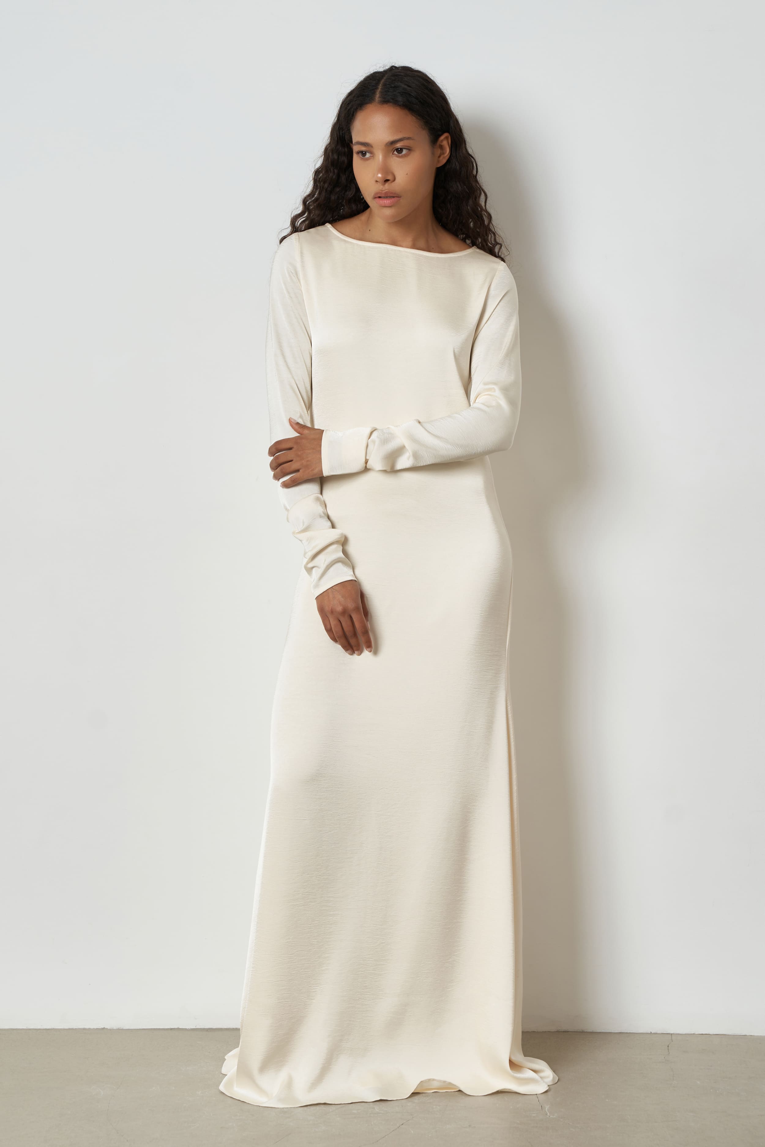 The Azalea dress in satin